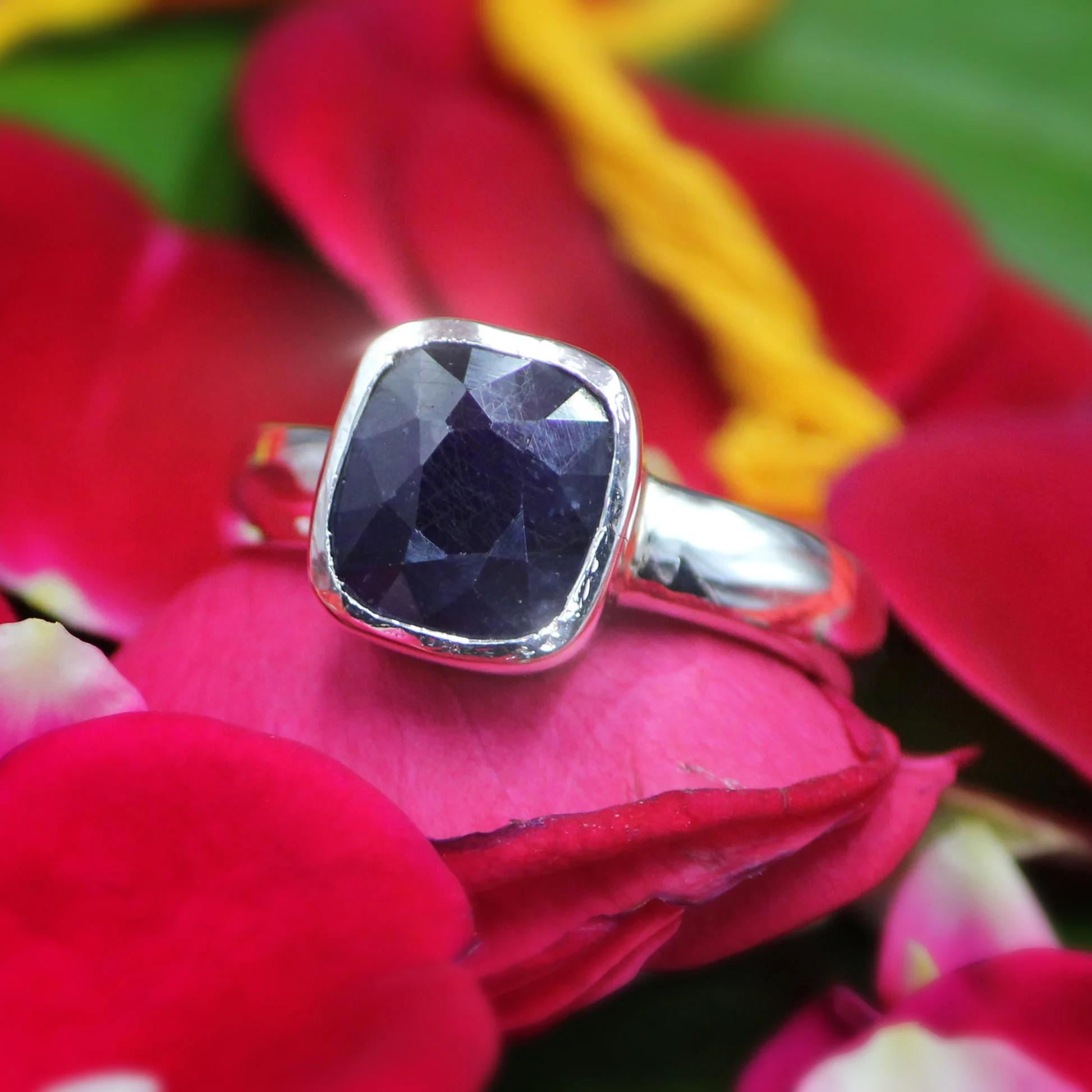 Blue Sapphire ring(नीलम)